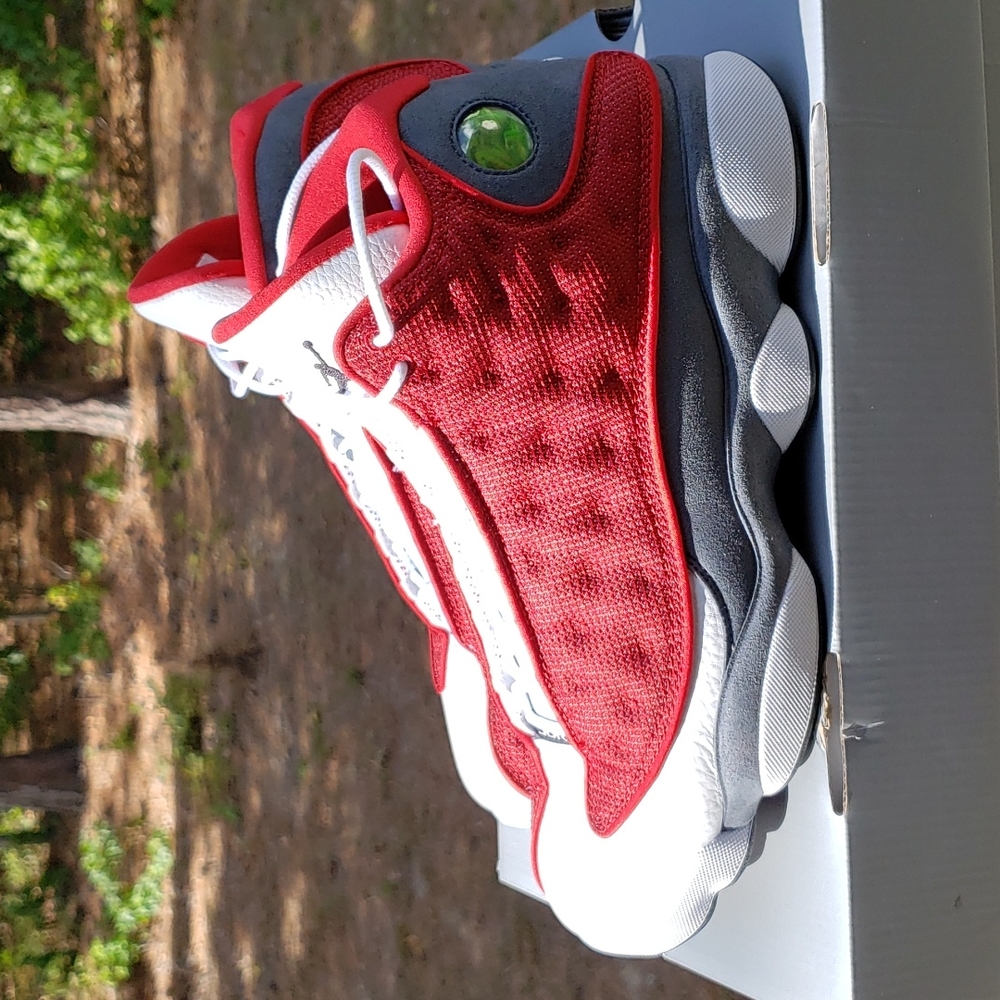 Used pair of Jordan retro 13 red flint